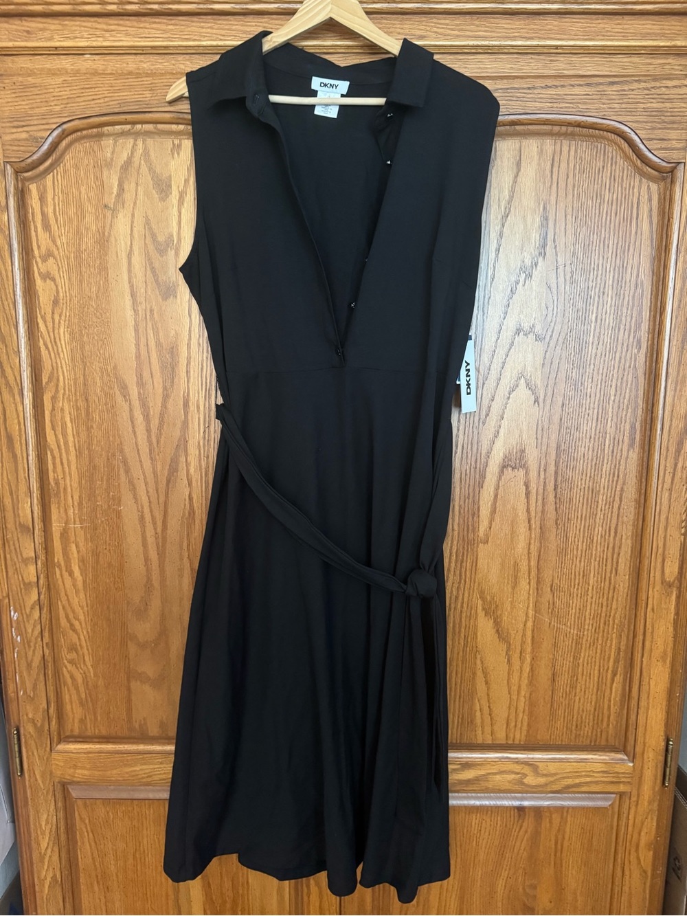 DKNY Black Sleeveless Collared Wrap-Style Dress